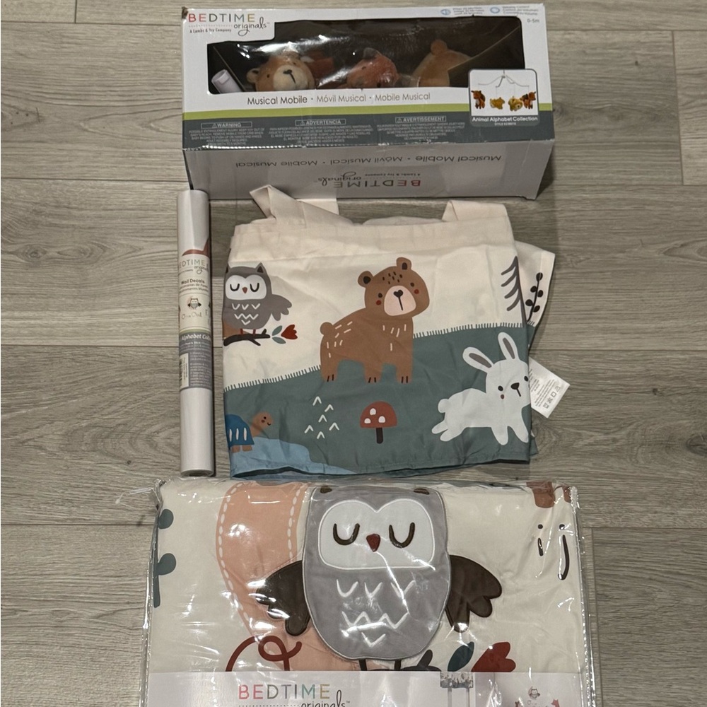 Bedtime Originals Alphabet Animal Nursery Set Bundle